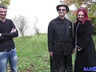 Die hübsche Julia probiert es anal - Analsex mit dem rothaarigen Pornostar