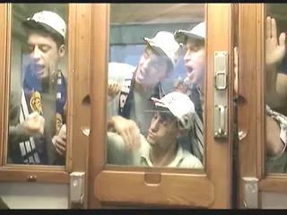 Die reiche Fotze braucht eine flinke Zunge