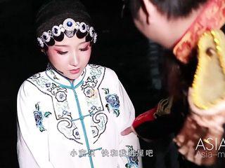 Asia Modell hat Sex mit ihrem besten Freund