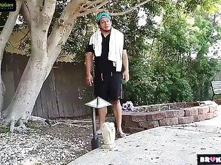 Brooklyn Chase hat Geschlechtsverkehr mit einem jungen Mann