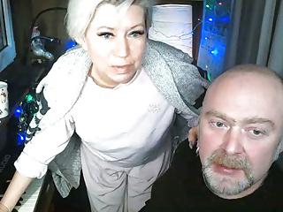 Unser erstes Mal vor der Cam - eine Milf mit einem sexy Körper und großen Brüsten beim Livesex