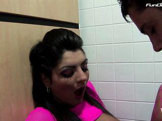 Freier darf die Milf beim Fick zusehen